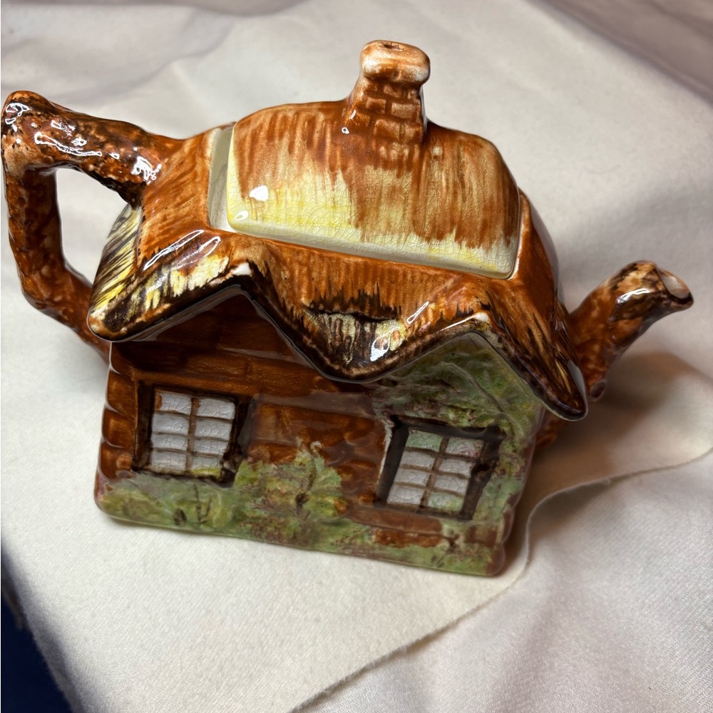 Price Kensington Made In England Cottageware.